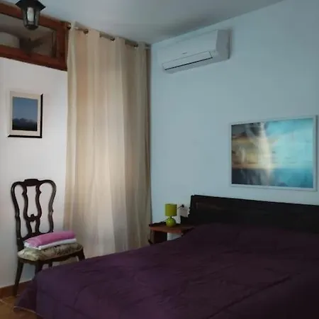 Acogedor Verodes De Habitacion. Apartmán